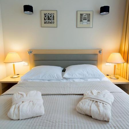Brass Suites Łódź Esterno foto