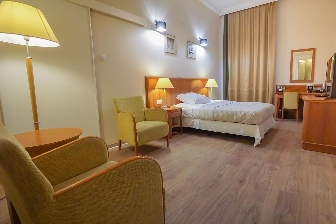 Brass Suites Łódź Esterno foto
