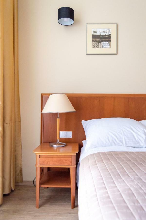 Brass Suites Łódź Esterno foto