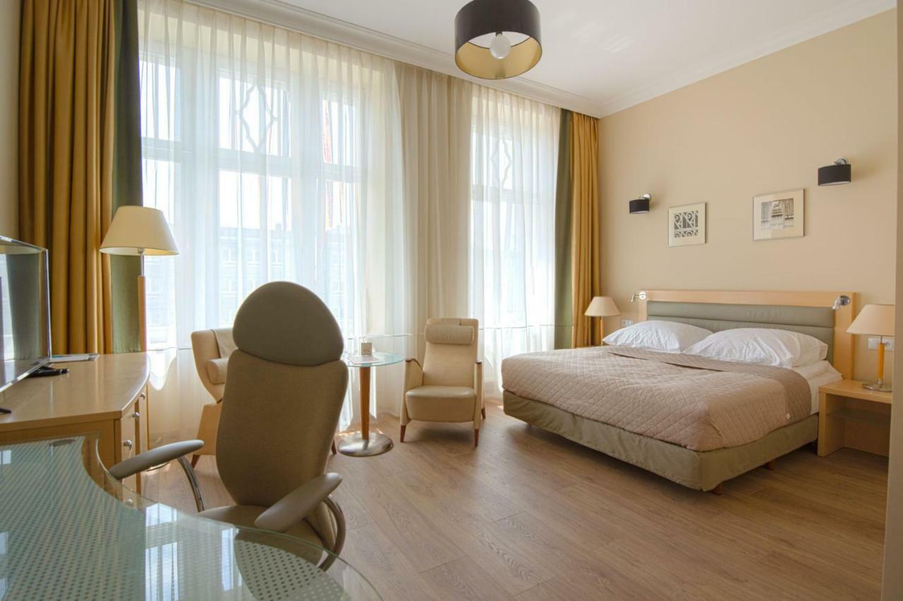 Brass Suites Łódź Esterno foto