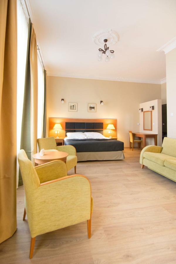 Brass Suites Łódź Esterno foto