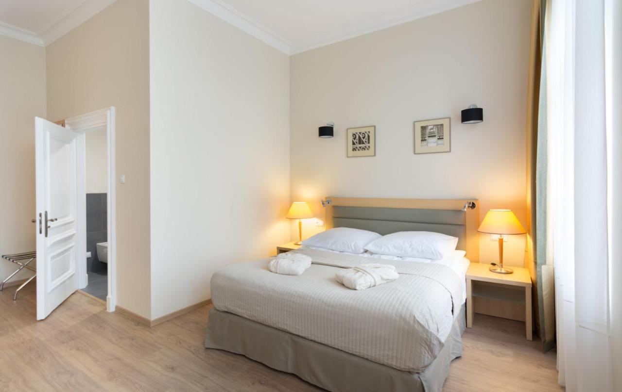 Brass Suites Łódź Esterno foto