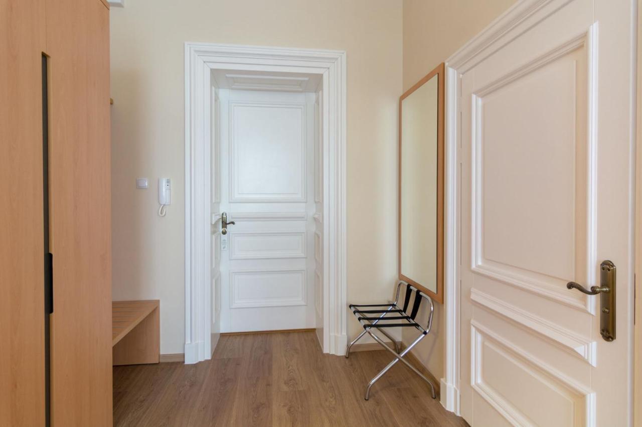 Brass Suites Łódź Esterno foto